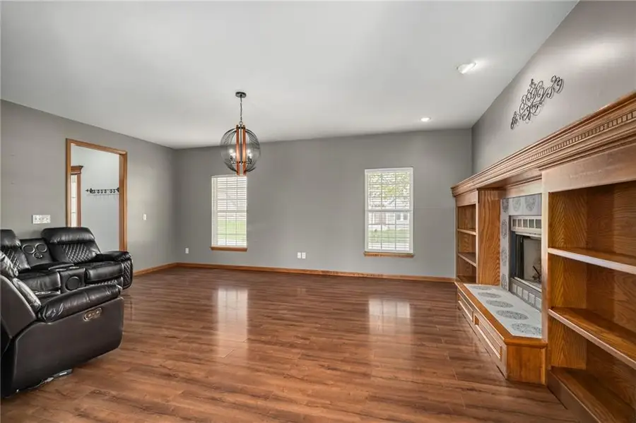 20865 Poplar Court, Spring Hill, KS 66083 - #3