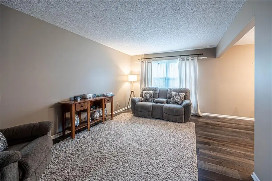 1804 S Nicklaus Drive, Clinton, MO 64735 - #3