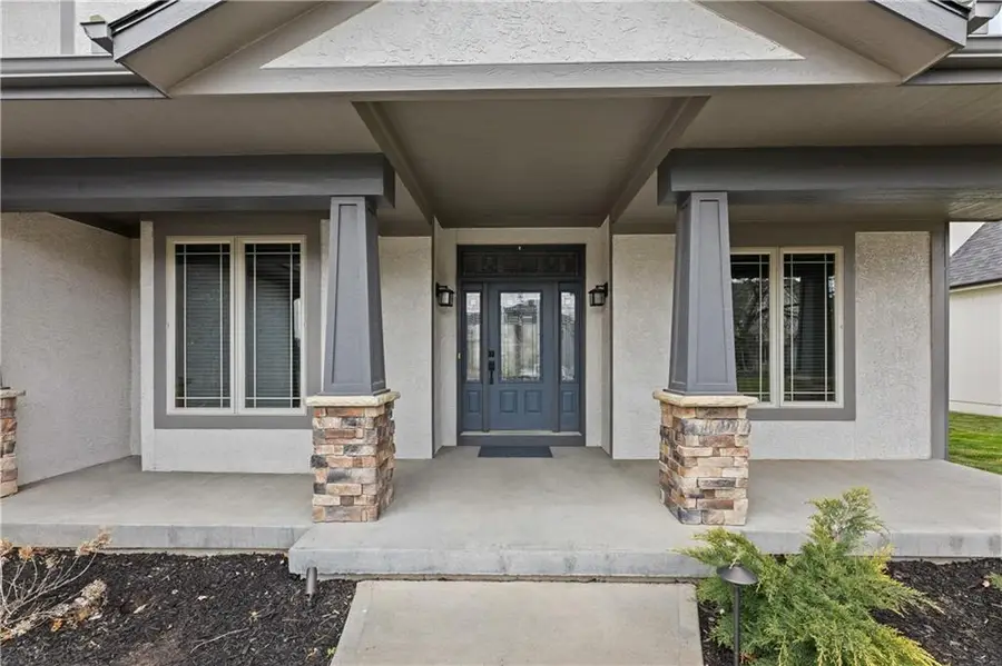 22414 W 58th Street, Shawnee, KS 66226 - #3