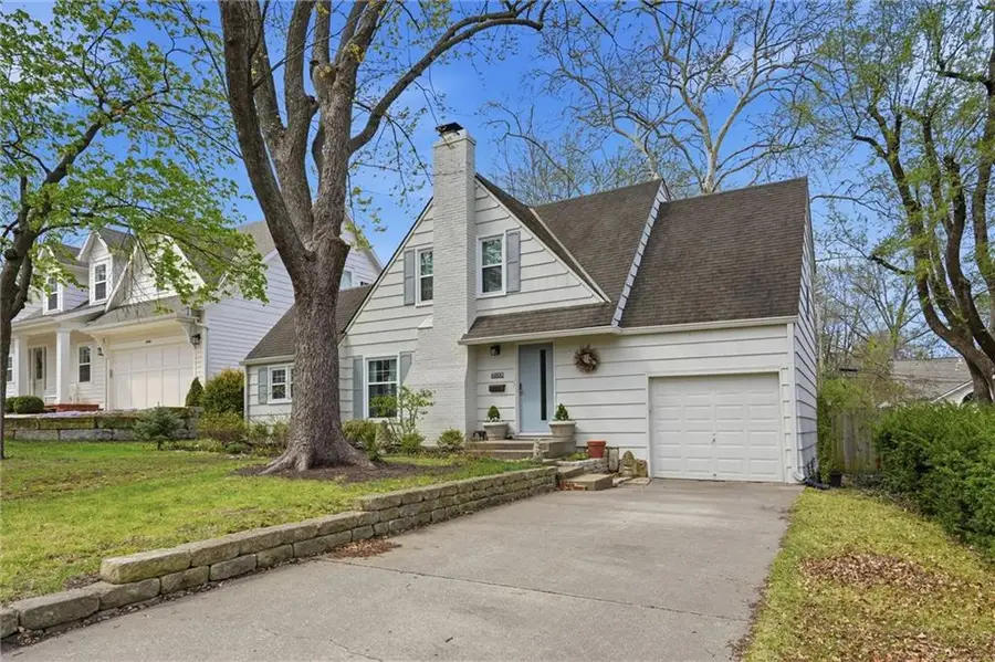 6800 Granada Road, Prairie Village, KS 66208 - #2