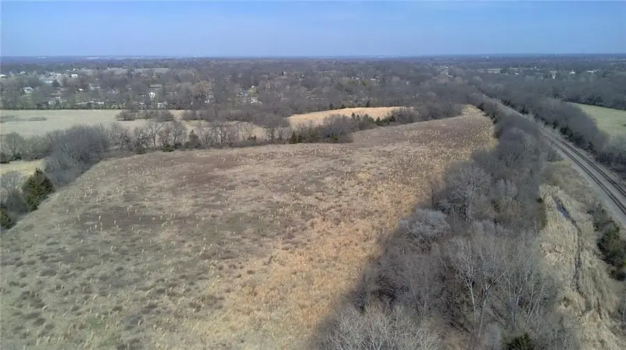 20305 Metcalf Avenue, Bucyrus, KS 66013 - #2