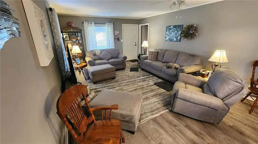 202 S High Street, Arma, KS 66712 - #3