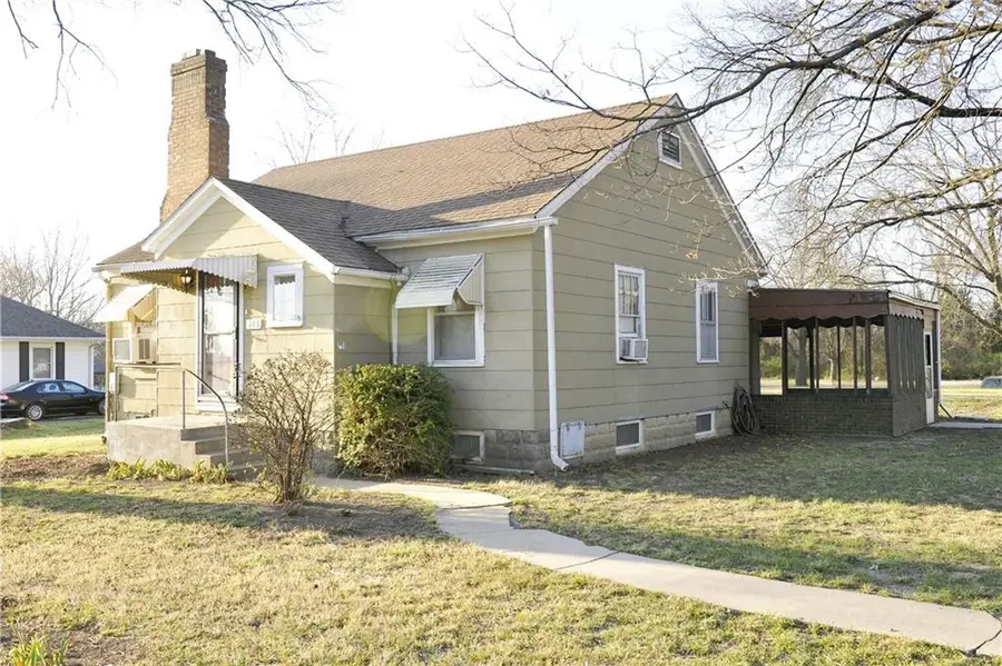 123 E Atkinson Avenue, Pittsburg, KS 66762 - #3