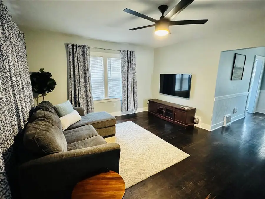 1209 S 30th Street, Saint Joseph, MO 64507 - #2