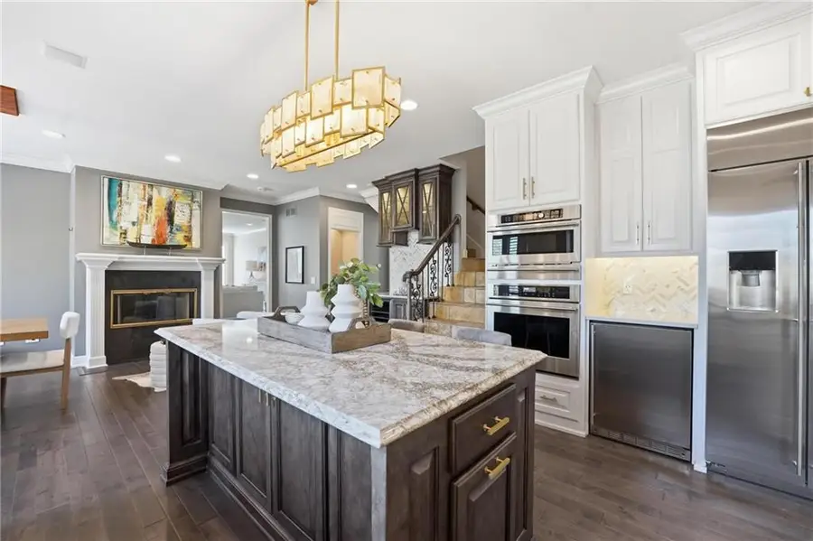 9206 W 146th Place, Overland Park, KS 66221 - #2
