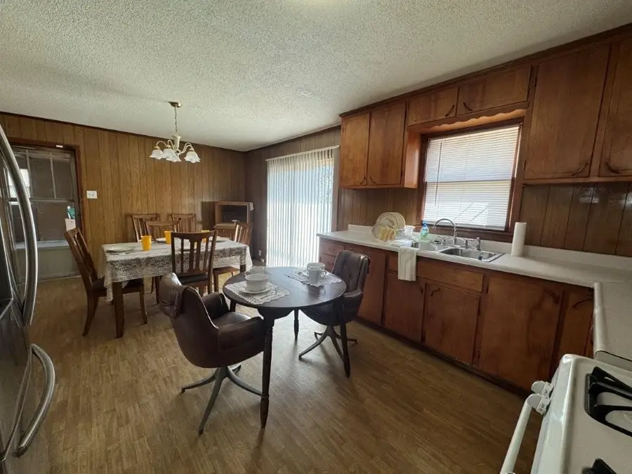 1125 Fremont Avenue, Kansas City, MO 64126 - #3