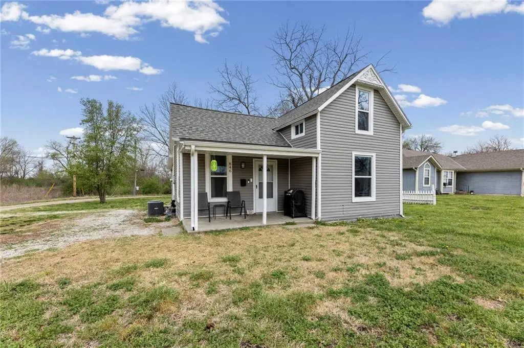 846 S Olive Street, Ottawa, KS 66067 - #1