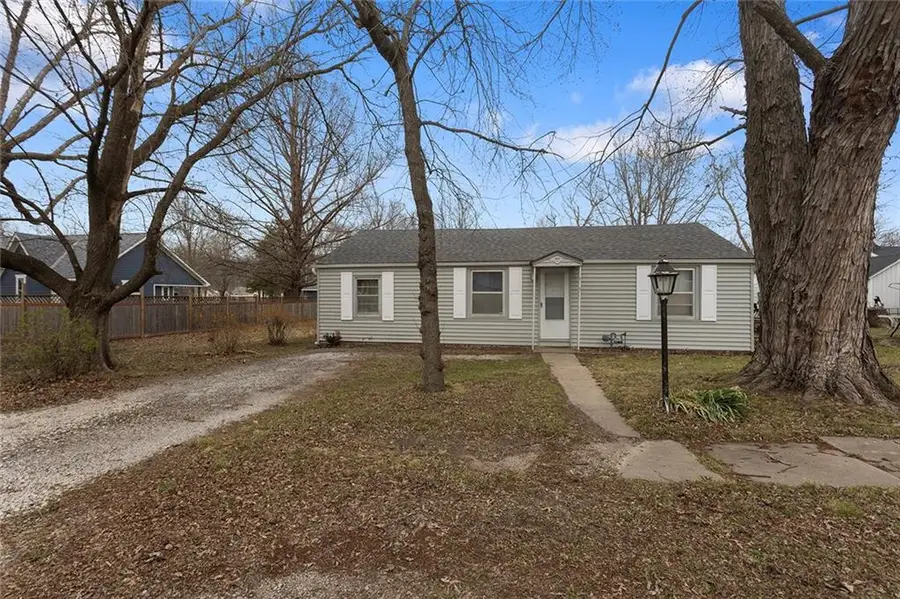 304 Ivy Street, Garden City, MO 64747 - #2