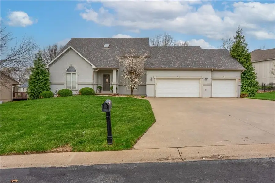 110 Deerfield Drive, Warrensburg, MO 64093 - #2