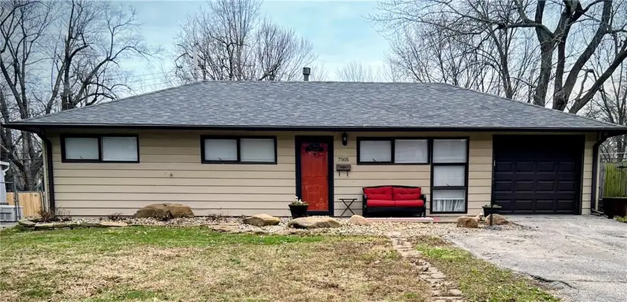 7505 E 111th Terrace, Kansas City, MO 64134 - #2