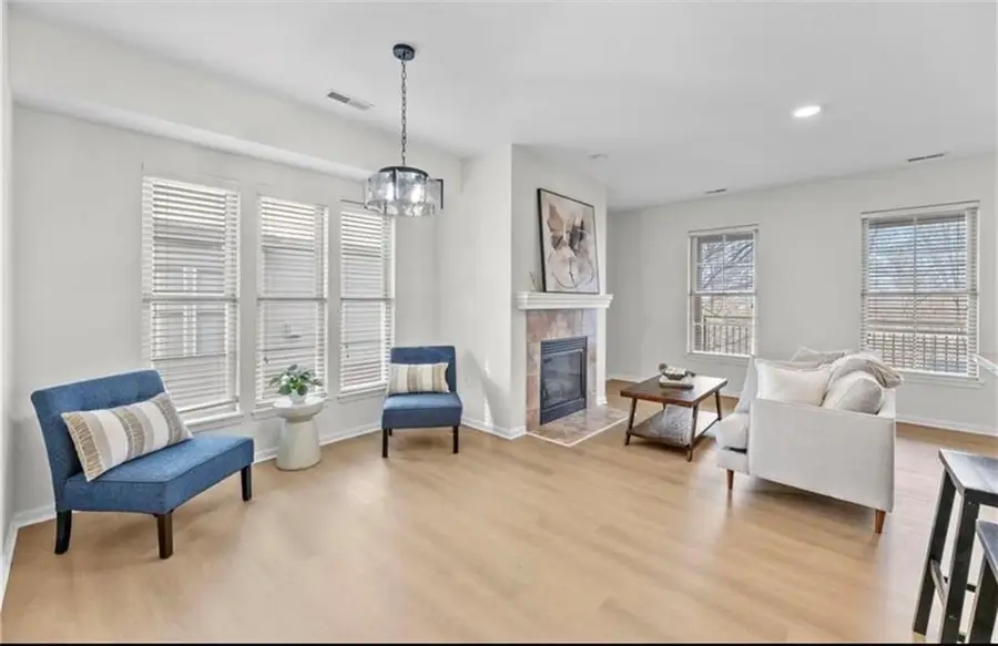 5245 Overland Drive #B27, Lawrence, KS 66049 - #3