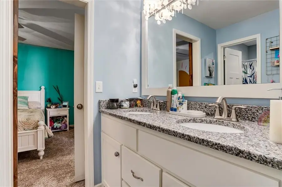 3009 SW Arthur Drive Sw, Lees Summit, MO 64082 - #2