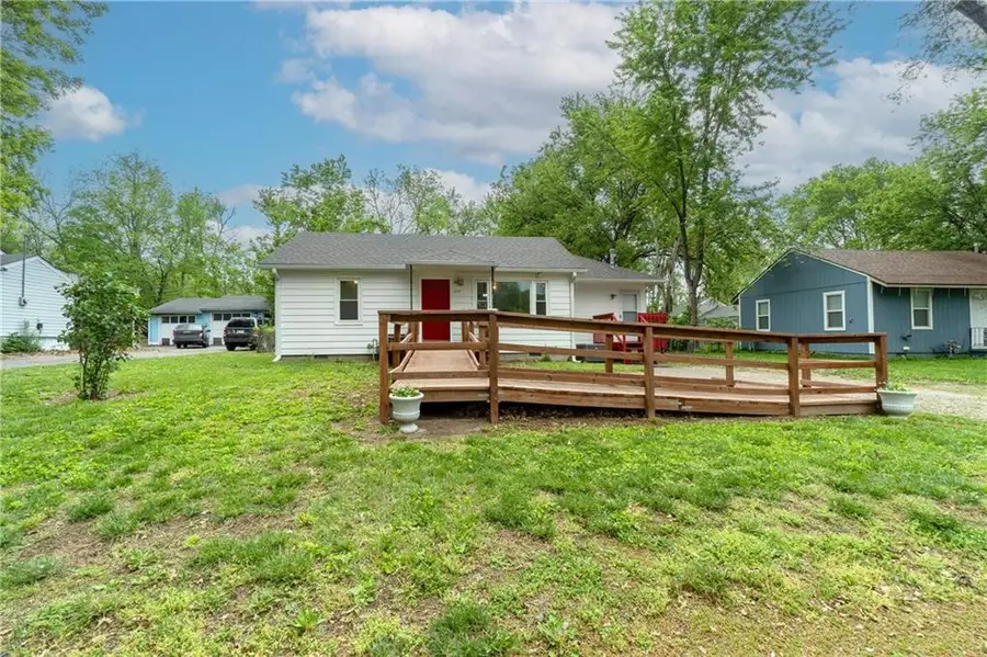 5114 Clark Street, Kansas City, KS 66106 - #3