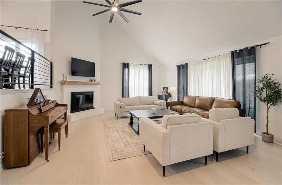 5916 Albervan Street, Shawnee, KS 66216 - #3