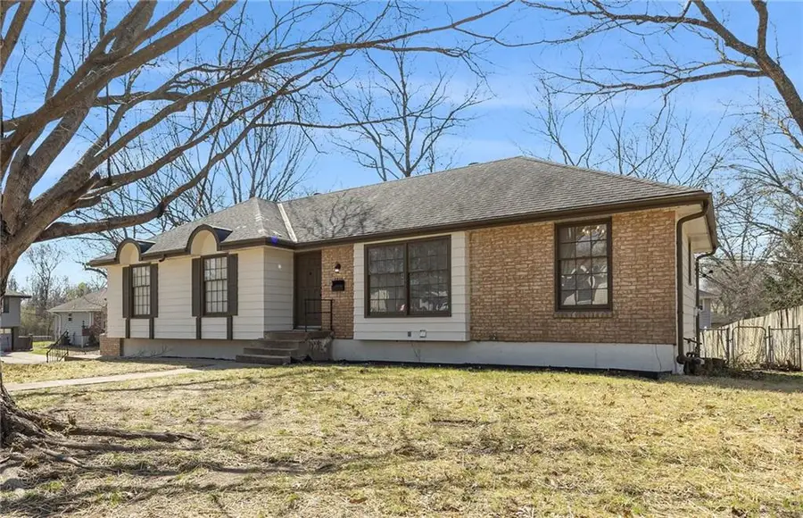 8825 Mcelroy Road, Kansas City, MO 64134 - #3