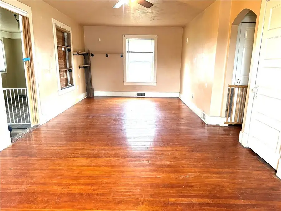 224 Walnut Street, Pleasant Hill, MO 64080 - #3