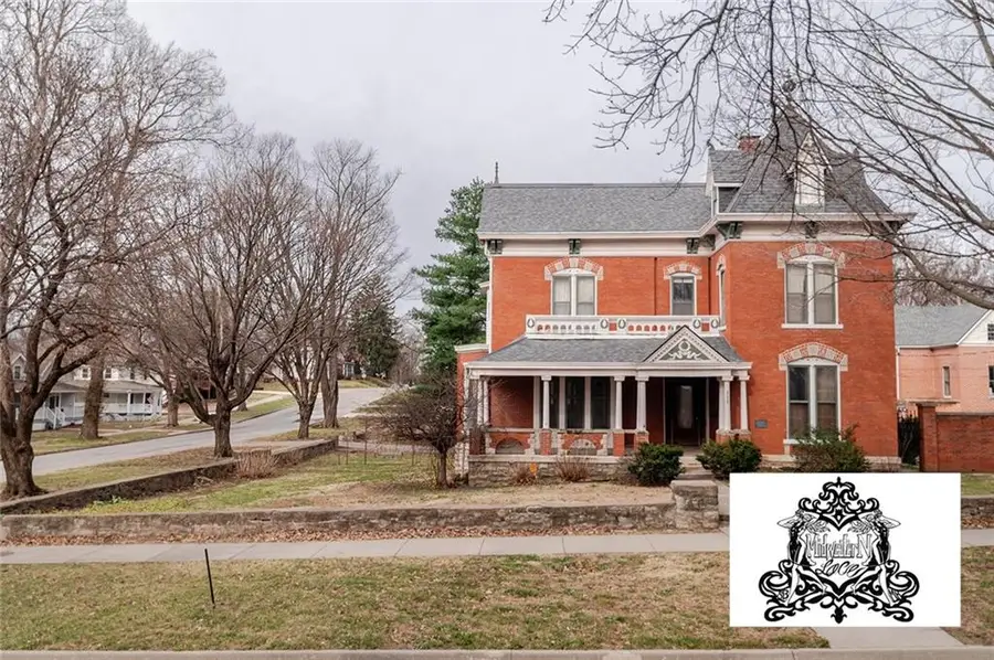 805 N 4 Street, Atchison, KS 66002 - #2