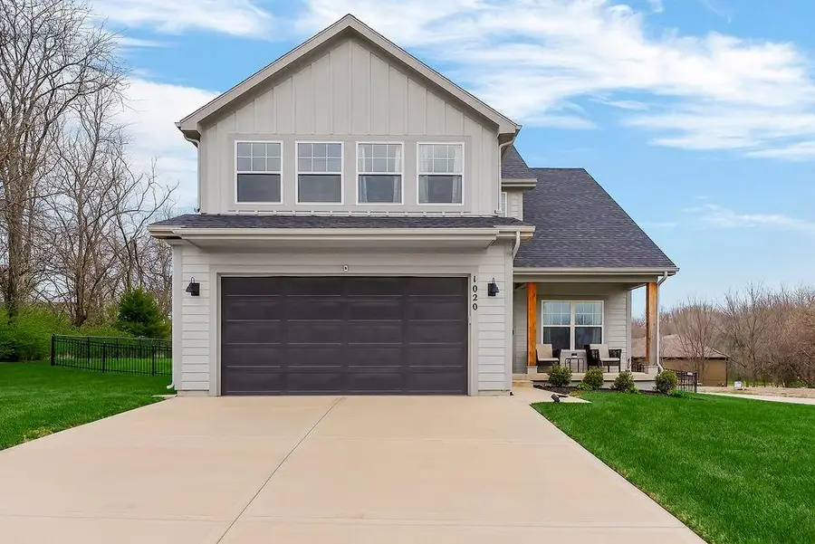 1020 S 12th Terrace, Louisburg, KS 66053 - #2