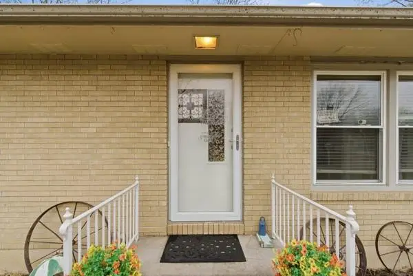 2804 Spring Garden Street, Leavenworth, KS 66048 - #2