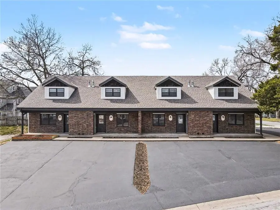 106A Smith Street, Smithville, MO 64089 - #2