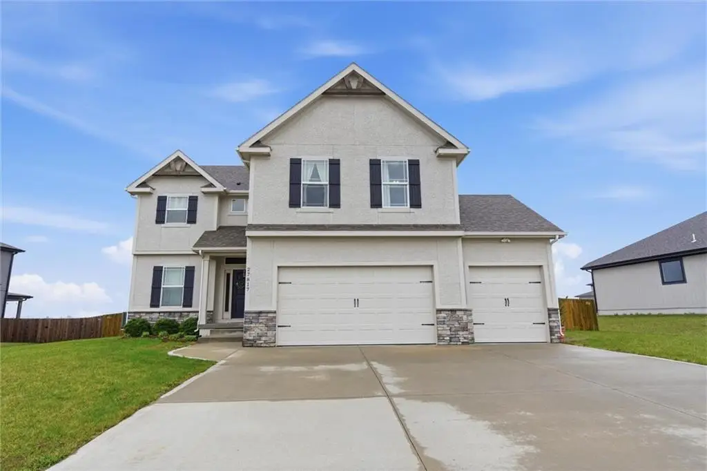 27817 E 133rd Street, Lake Lotawana, MO 64086 - #1