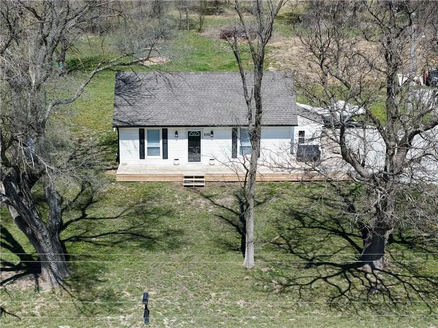 690 Ne County Rd 15504 Road, Archie, MO 64725 - #3