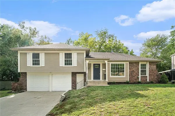 12904 Overhill Avenue, Grandview, MO 64030
