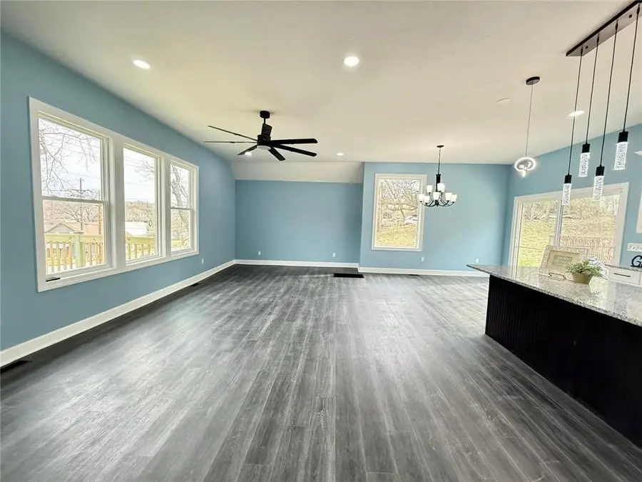 2538 Roe Lane, Kansas City, KS 66103 - #3