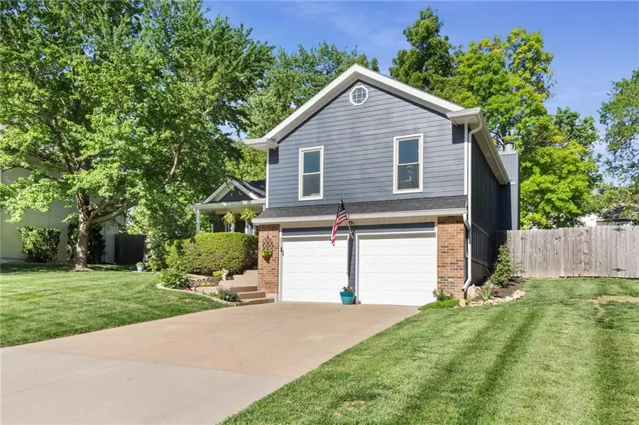 8609 Greenway Lane, Lenexa, KS 66215 - #3