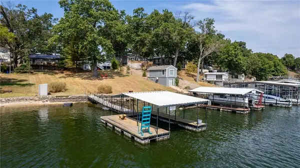 78 Ke Jo Point Road, Gravois Mills, MO 65037