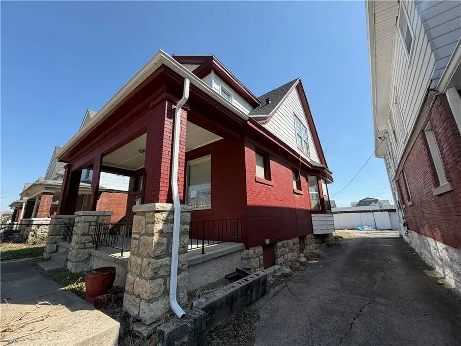 2611 Garfield Avenue, Kansas City, MO 64127 - #3