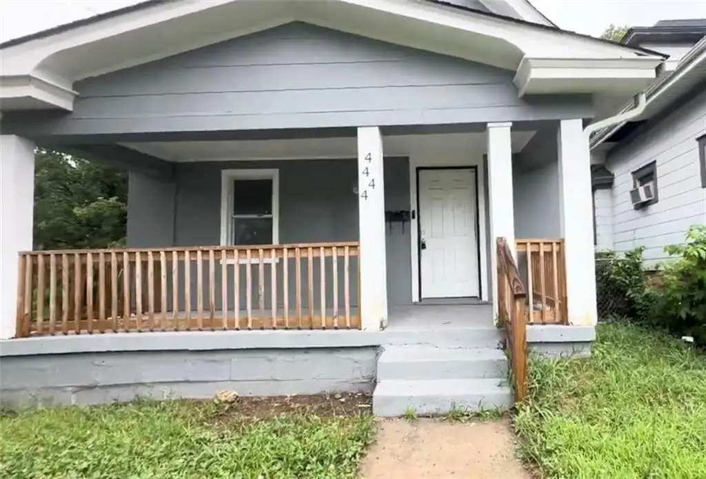 4444 Olive Street, Kansas City, MO 64130 - #1