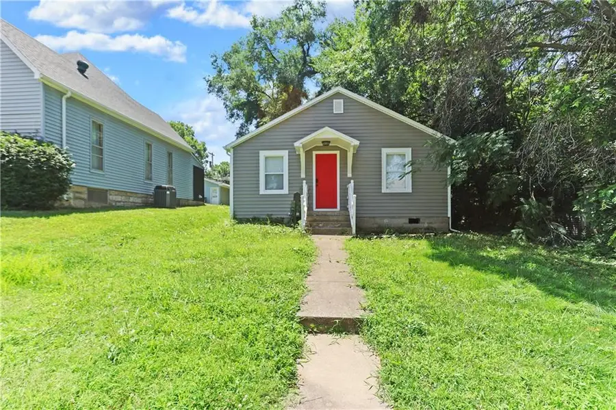 214 Ming Street, Warrensburg, MO 64093 - #2