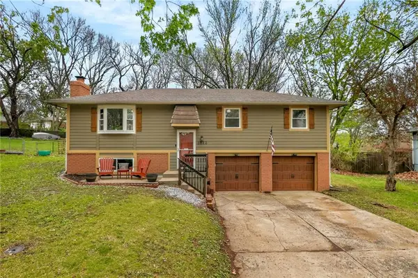 1812 SE 2nd Street, Blue Springs, MO 64014