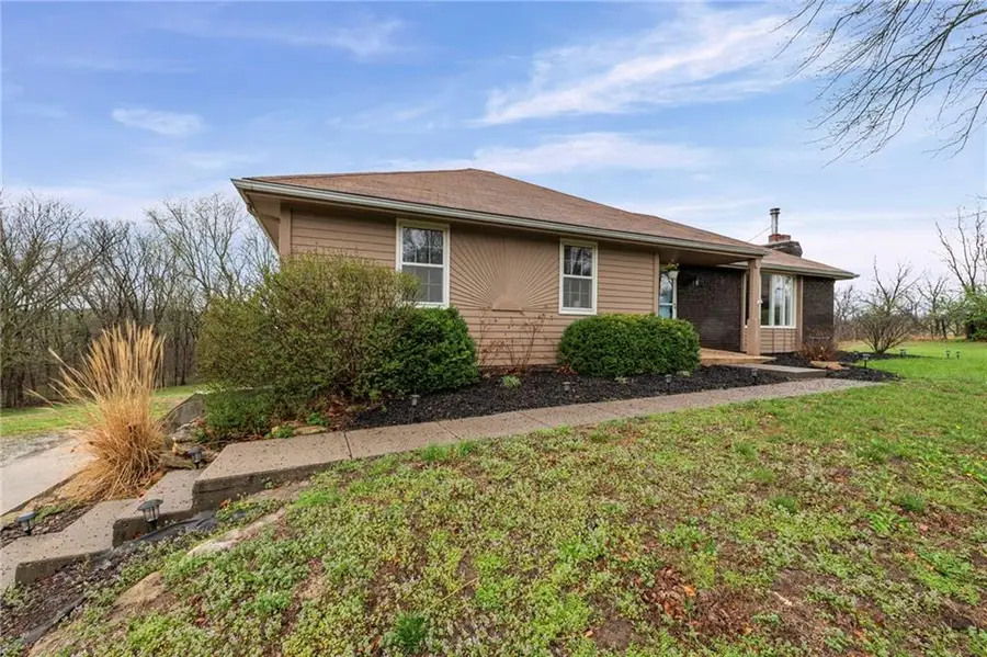 17139 SE State Route Y Highway, Dearborn, MO 64439 - #3