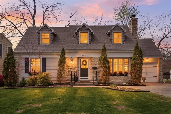 5520 Falmouth Road, Fairway, KS 66205