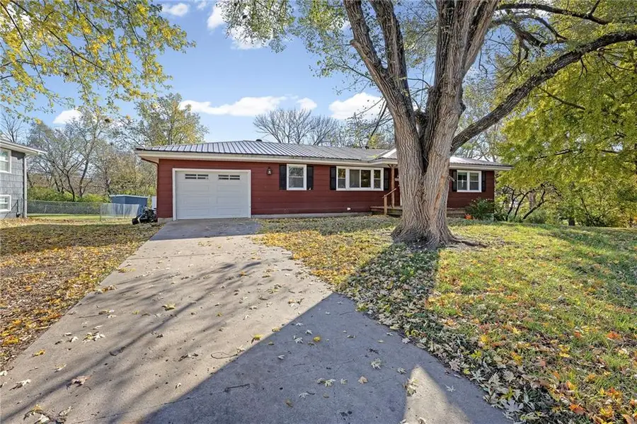 1327 S Mulberry Street, Ottawa, KS 66067 - #3