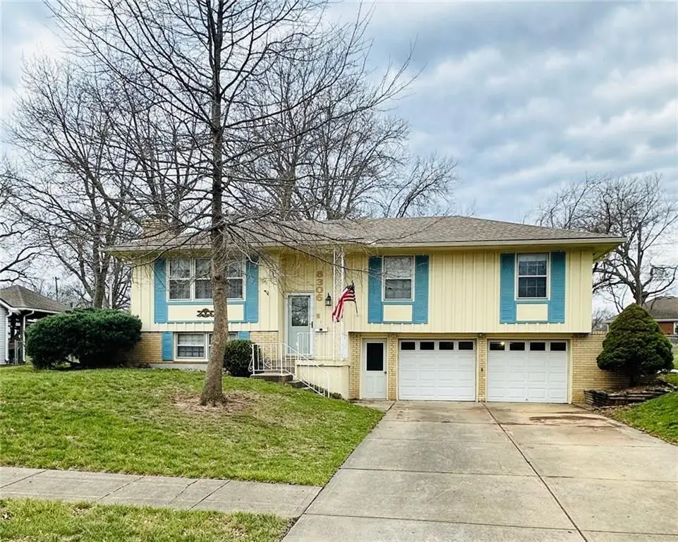 8306 Northern Street, Raytown, MO 64138 - #1