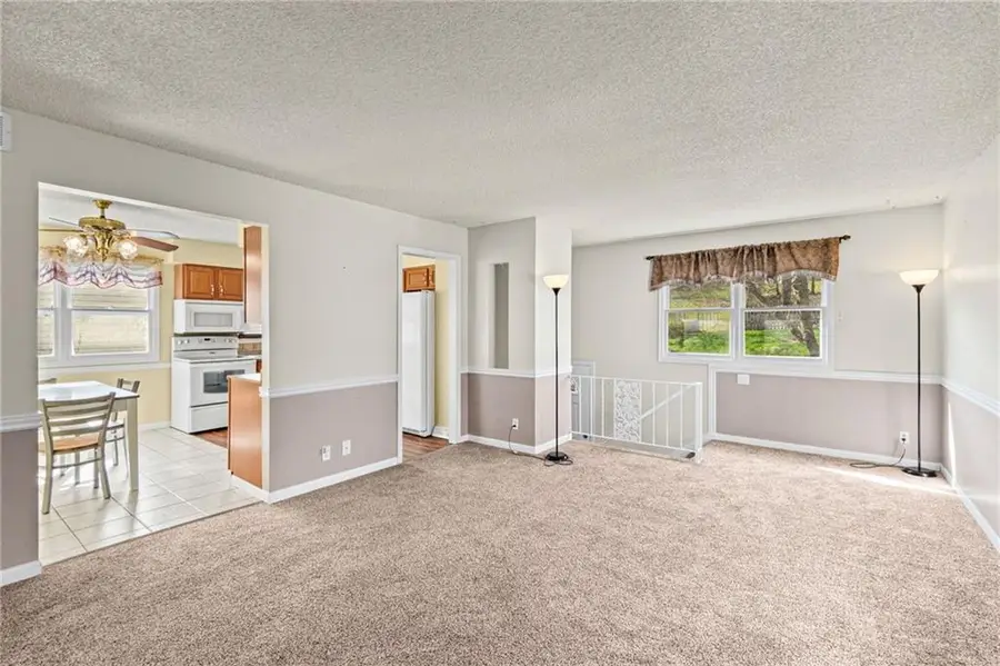 1525 4th Avenue, Saint Joseph, MO 64505 - #3