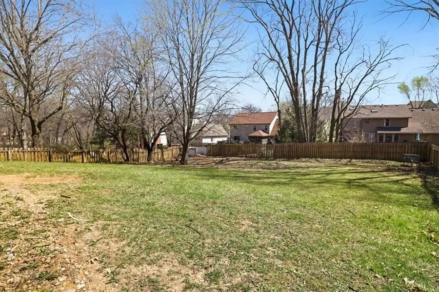 7829 N Garfield Avenue, Kansas City, MO 64118 - #2