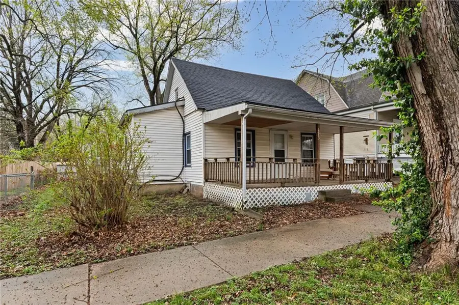 223 S Maple Street, Ottawa, KS 66067 - #2