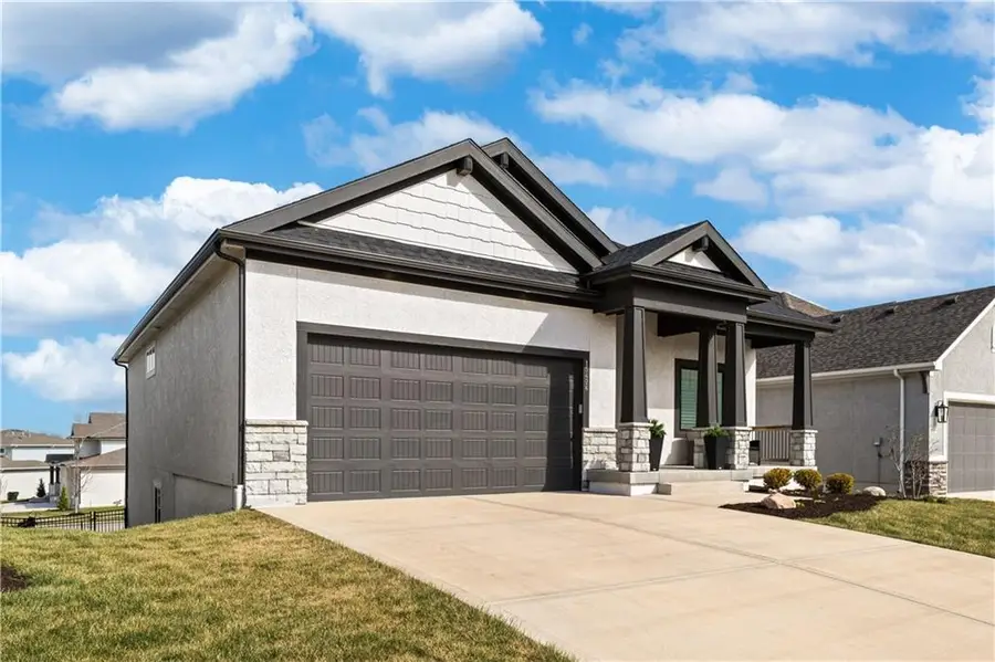 15426 W 173rd Street, Olathe, KS 66062 - #2