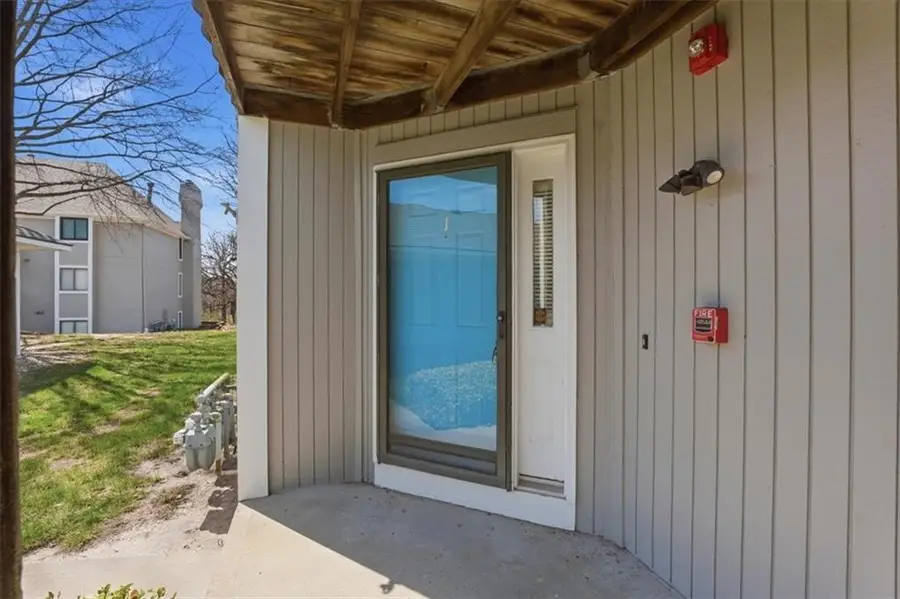 13721 W 58th Terrace #1, Shawnee, KS 66216 - #2