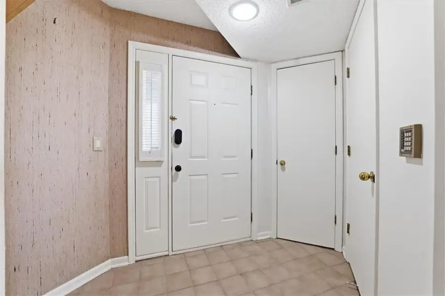 13721 W 58th Terrace #1, Shawnee, KS 66216 - #3