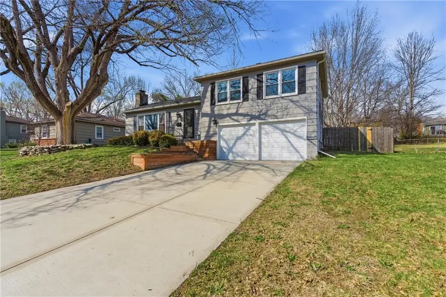 5710 W 100th Terrace, Overland Park, KS 66207 - #2