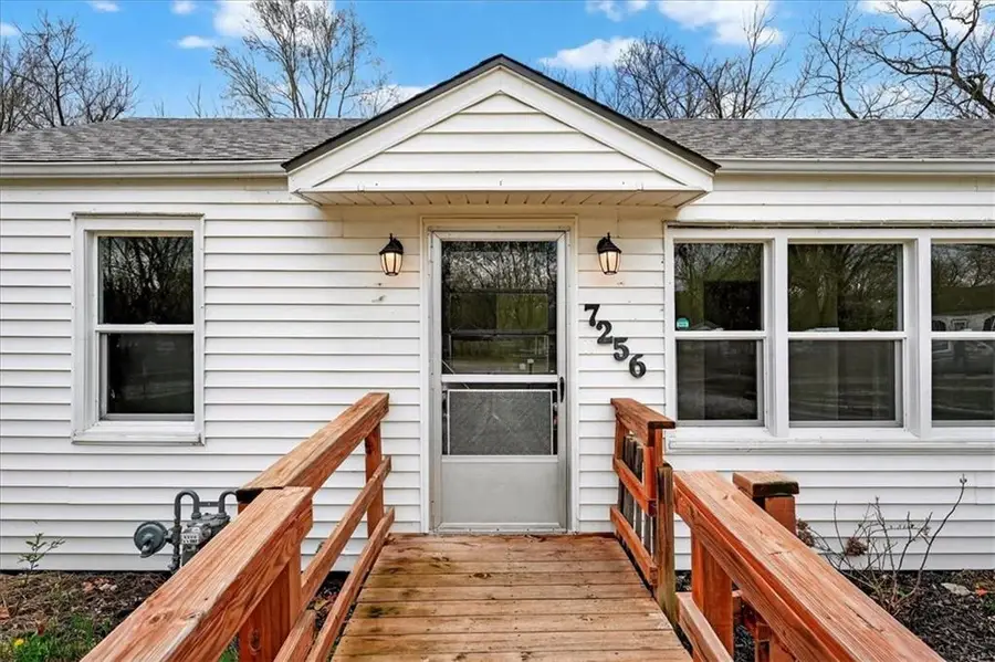 7256 Hasbrook Avenue, Kansas City, KS 66111 - #2