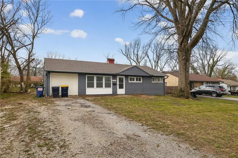 11302 Manchester Avenue, Kansas City, MO 64134 - #2