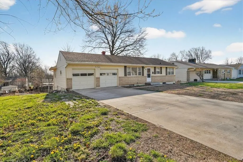 3721 S Pleasant Street, Independence, MO 64055 - #1