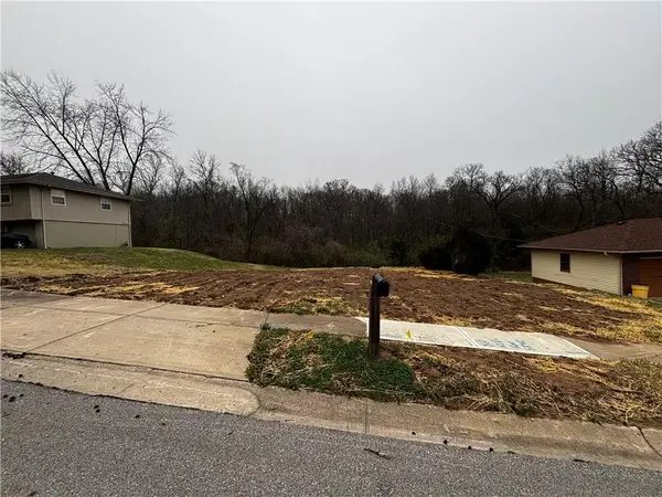 6210 Freeman Avenue, Kansas City, KS 66102