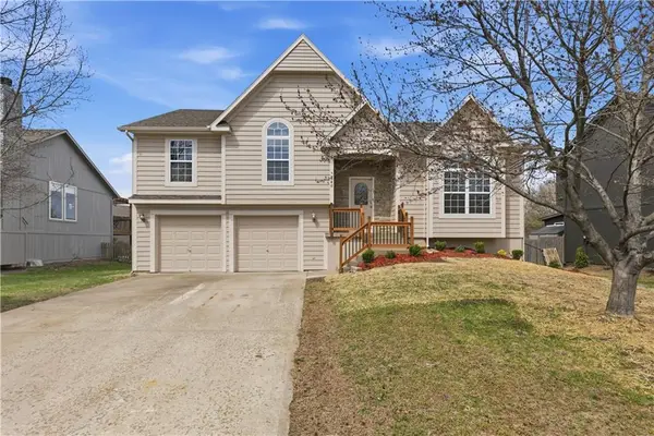 640 N Walnut Street, Gardner, KS 66030